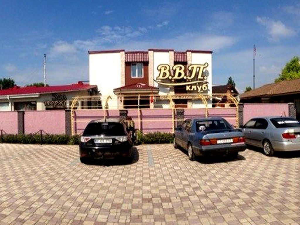 Vvp Club Hotel Tiraspol Exterior photo