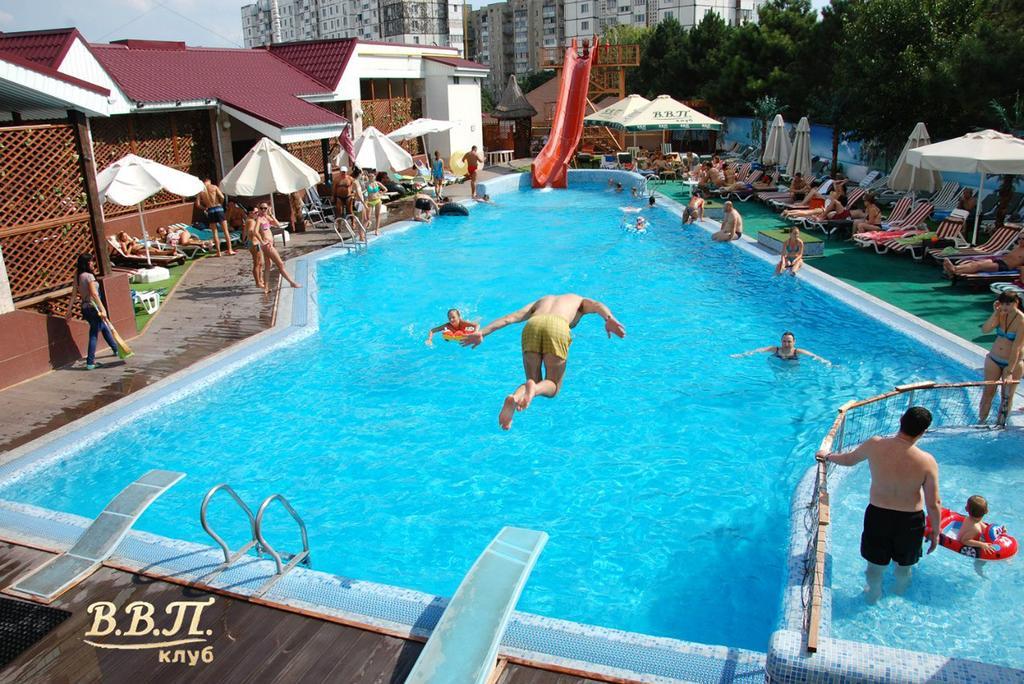 Vvp Club Hotel Tiraspol Exterior photo
